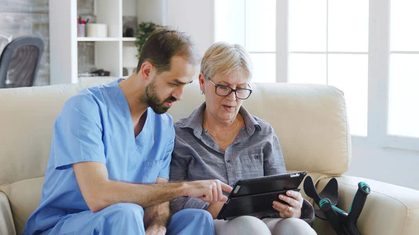 Virtual Primary Health Care 4 Virtual primary care nurse practitioner Ontario